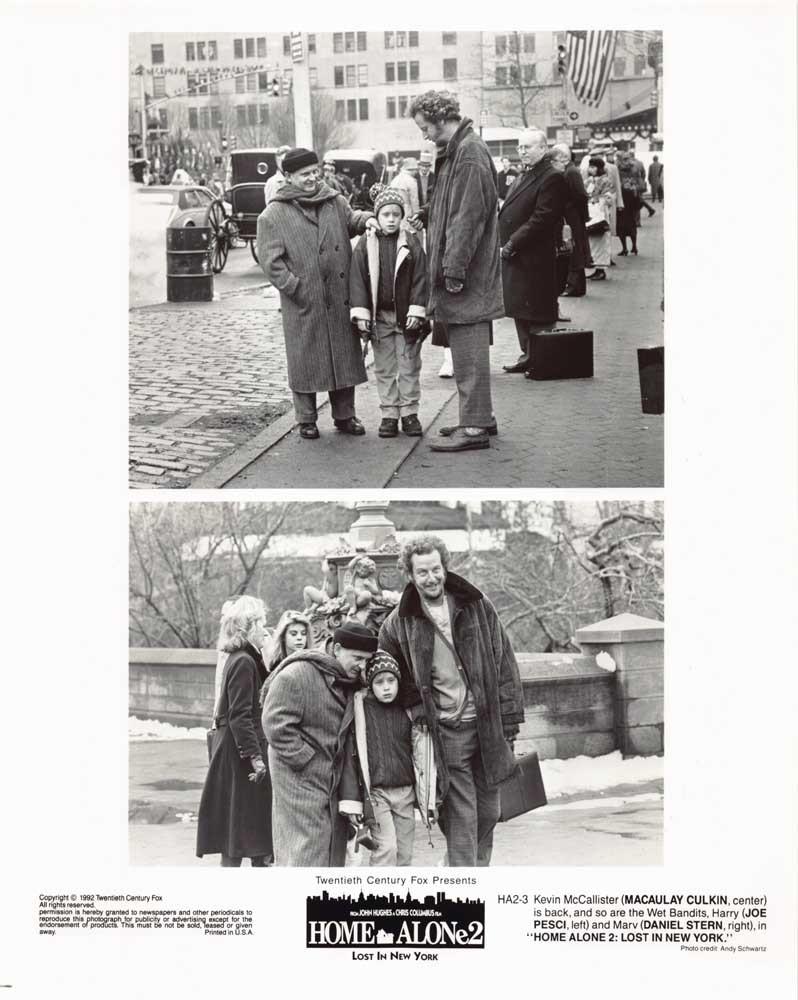 Macaulay Culkin 1992 HOME ALONE 2 Catherine O'Hara press kit with photos
