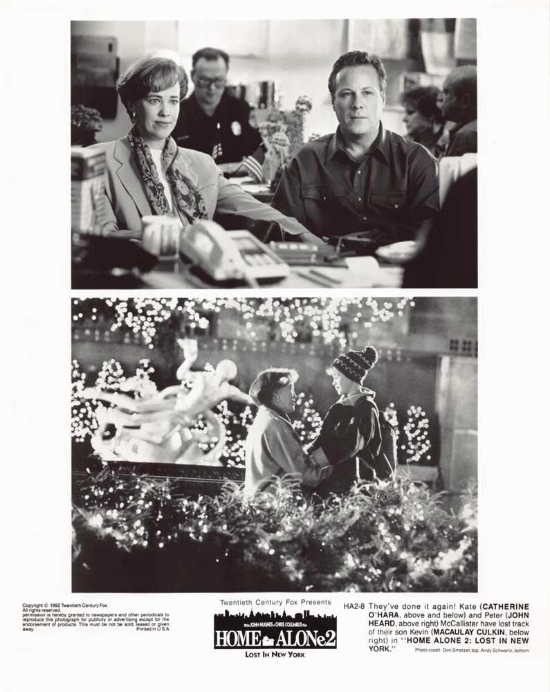 Macaulay Culkin 1992 HOME ALONE 2 Catherine O'Hara press kit with photos