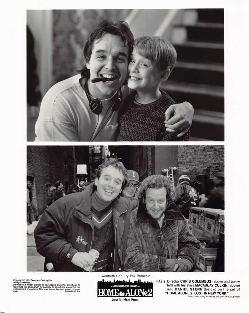 Macaulay Culkin 1992 HOME ALONE 2 Catherine O'Hara press kit with photos