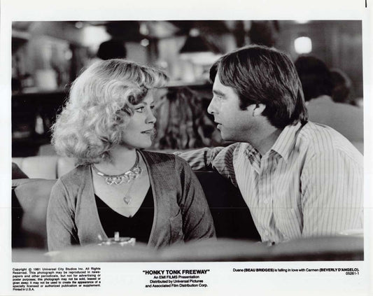 Beverly D'Angelo HONKY TONK FREEWAY Beau Bridges original 10x8 press photo 1981