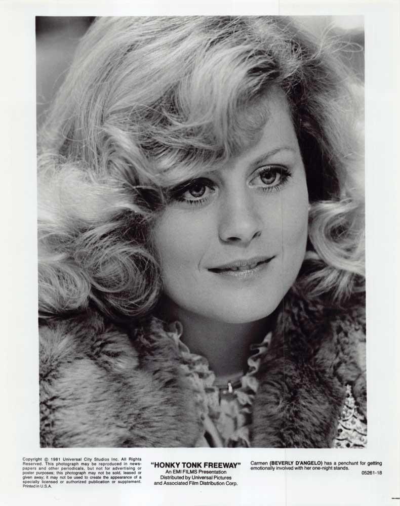 Beverly D'Angelo HONKY TONK FREEWAY original 8x10 press photo 1981