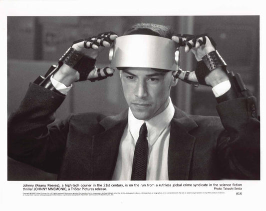 Keanu Reeves JOHNNY MNEMONIC original 8x10 press photo 1995