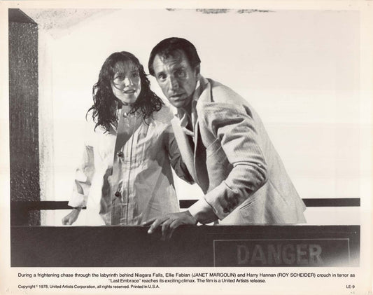 Roy Scheider LAST EMBRACE Janet Margolin original press photo 1978