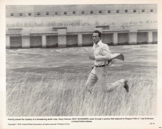 Roy Scheider LAST EMBRACE original press photo 1978