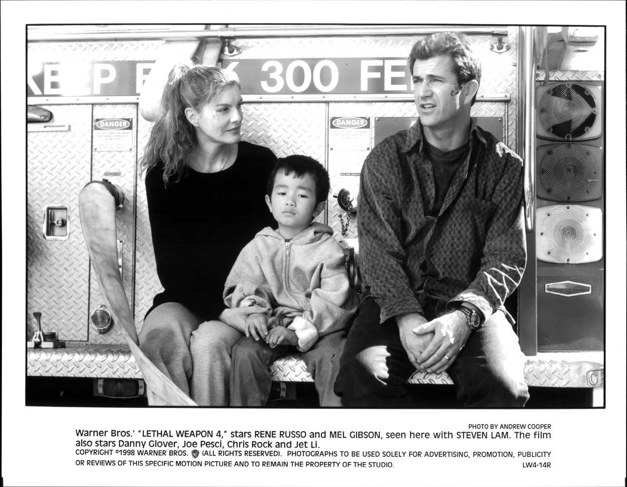 Mel Gibson LETHAL WEAPON 4 Rene Russo original studio 10x8 press photo 1998