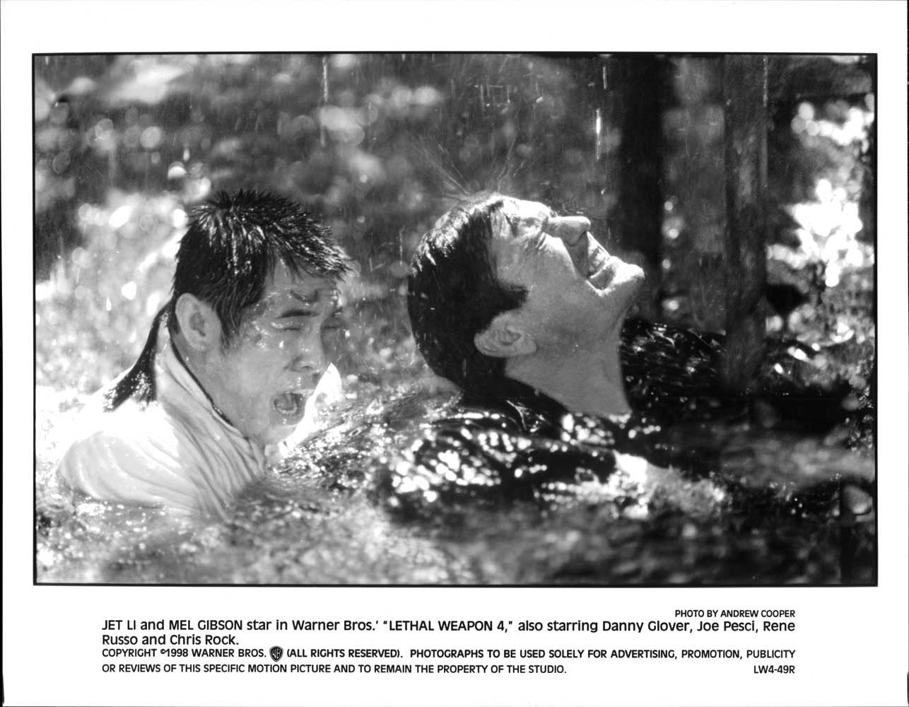 Mel Gibson LETHAL WEAPON 4 Jet Li original studio 10x8 press photo
