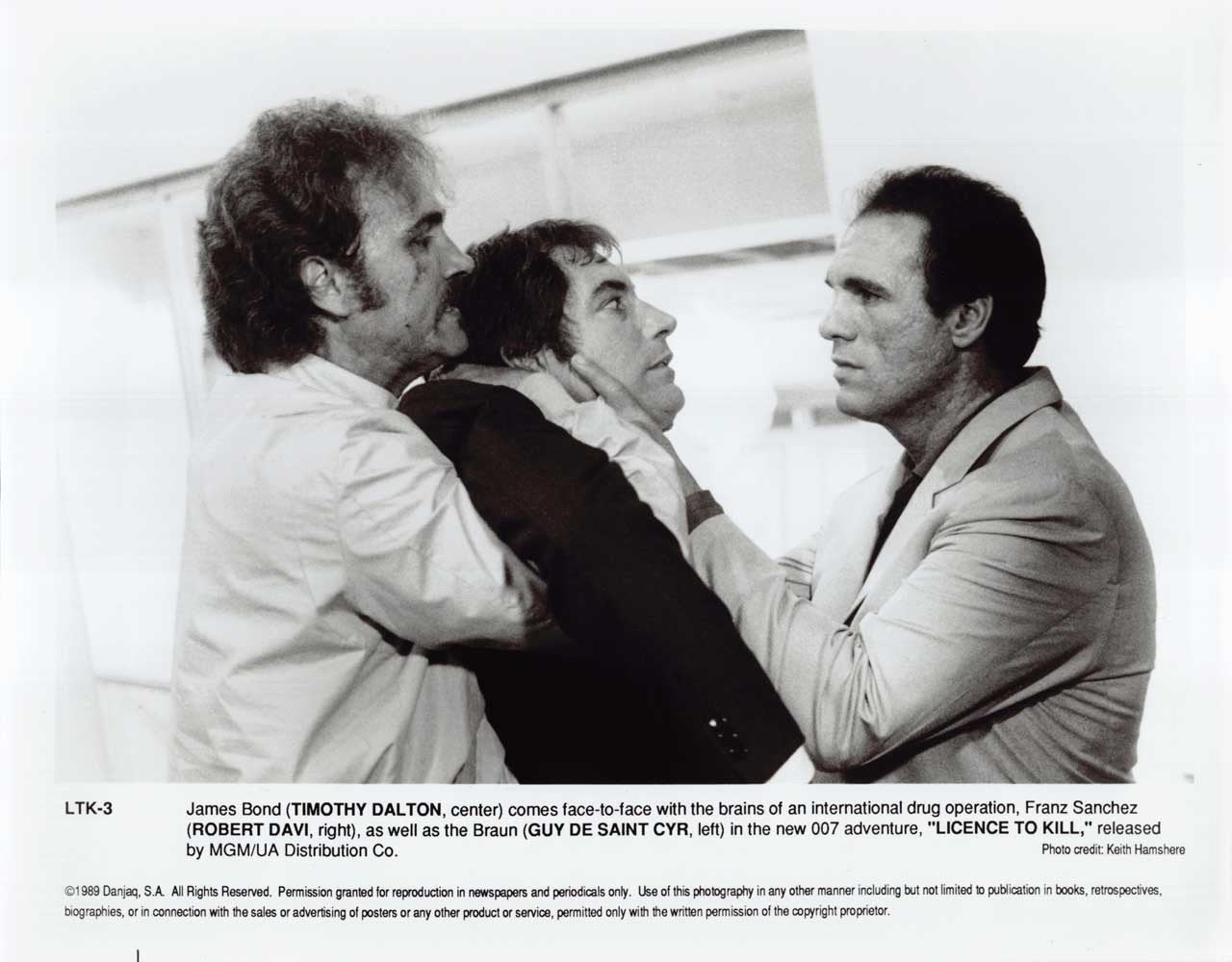 Timothy Dalton LICENCE TO KILL Robert Davi original 10x8 photo James Bond 007