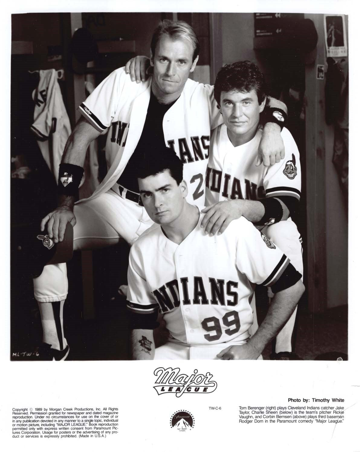 Charlie Sheen MAJOR LEAGUE Tom Berenger 1989 original 8x10 press photos