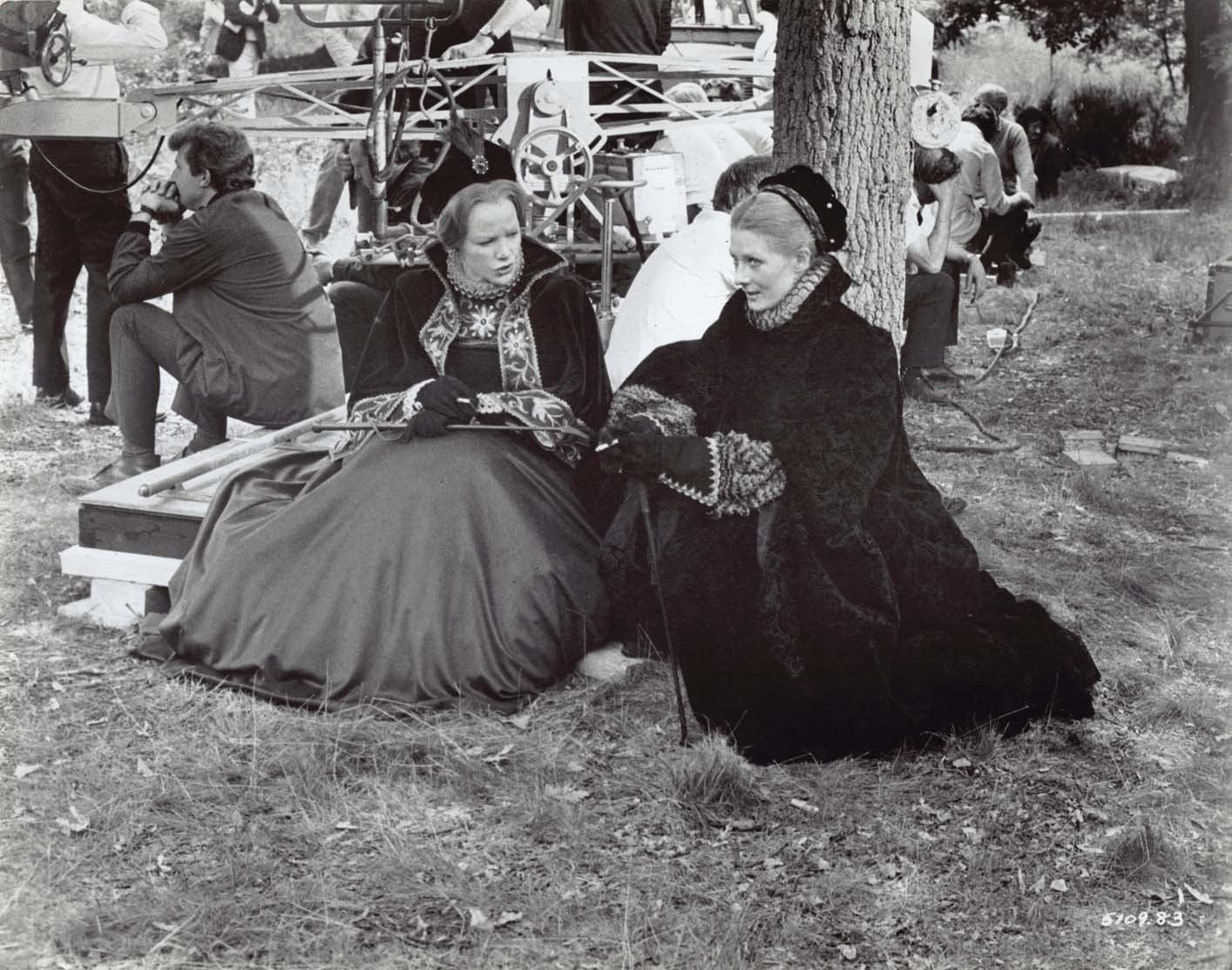 Vanessa Redgrave MARY, QUEEN OF SCOTS set of 35 original 8x10 press photos 1971