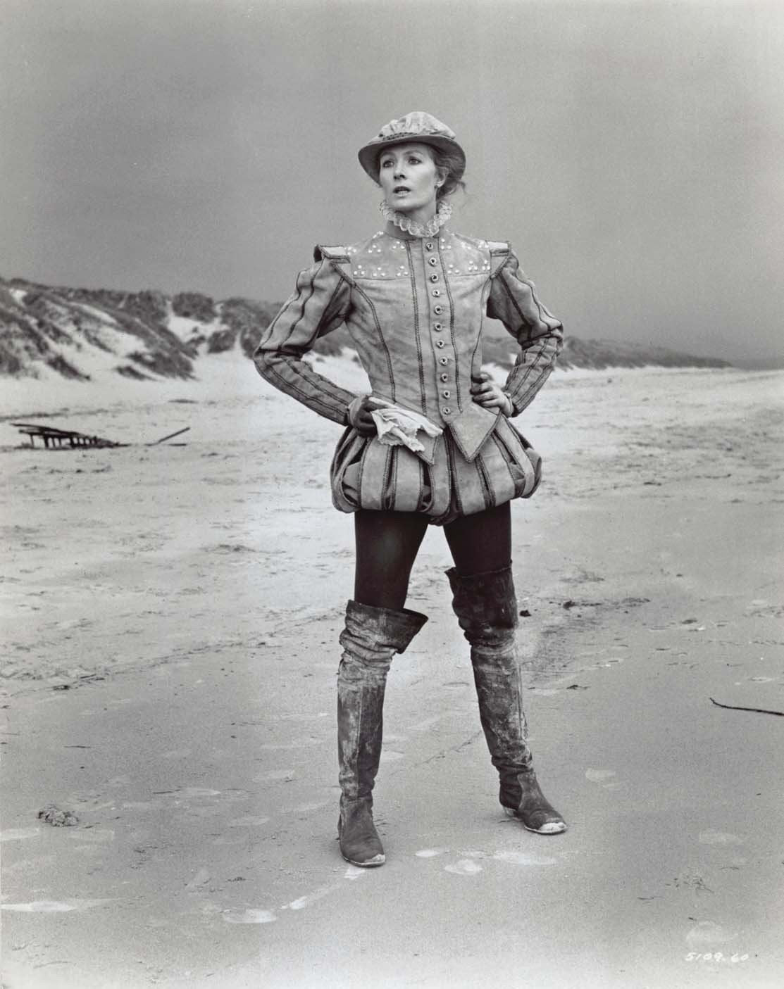 Vanessa Redgrave MARY, QUEEN OF SCOTS set of 35 original 8x10 press photos 1971