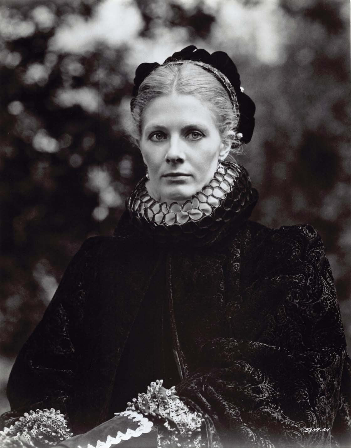 Vanessa Redgrave MARY, QUEEN OF SCOTS set of 35 original 8x10 press photos 1971