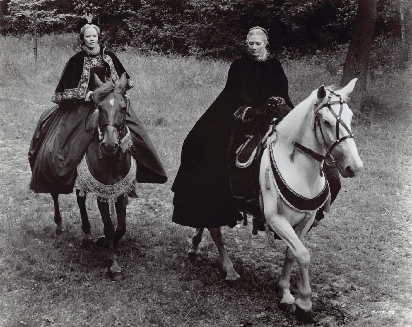 Vanessa Redgrave MARY, QUEEN OF SCOTS set of 35 original 8x10 press photos 1971