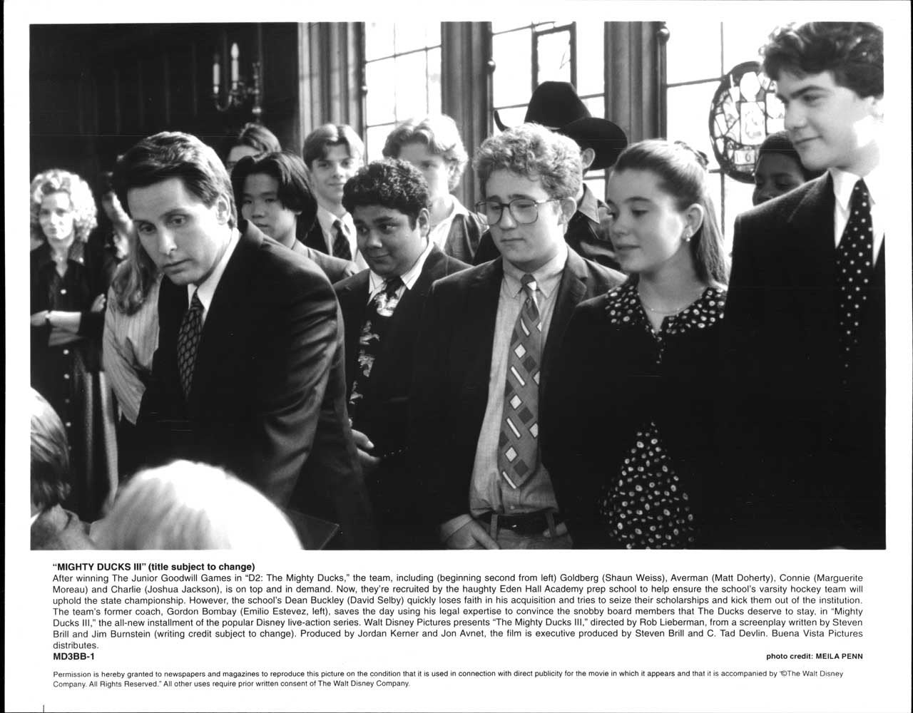 Emilio Estevez D3 MIGHTY DUCKS Joshua Jackson original 10x8 press photo 1996