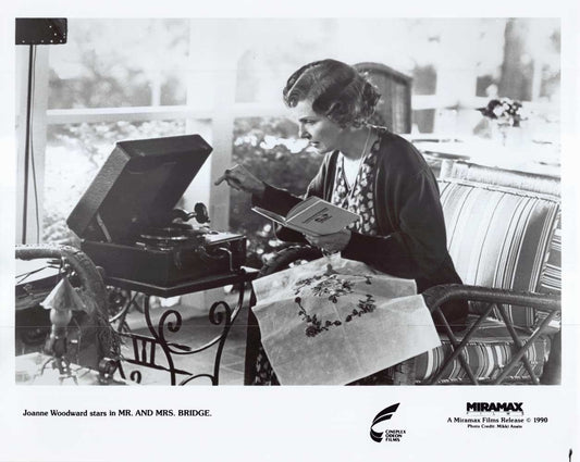 Joanne Woodward MR AND MRS BRIDGE original 10x8 press photo 1990