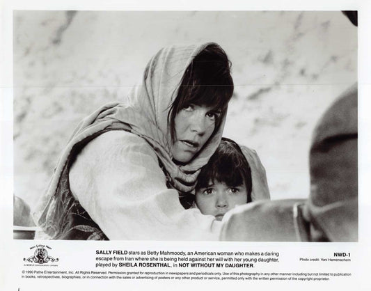 Sally Field NOT WITHOUT MY DAUGHTER original 10x8 press photo 1990