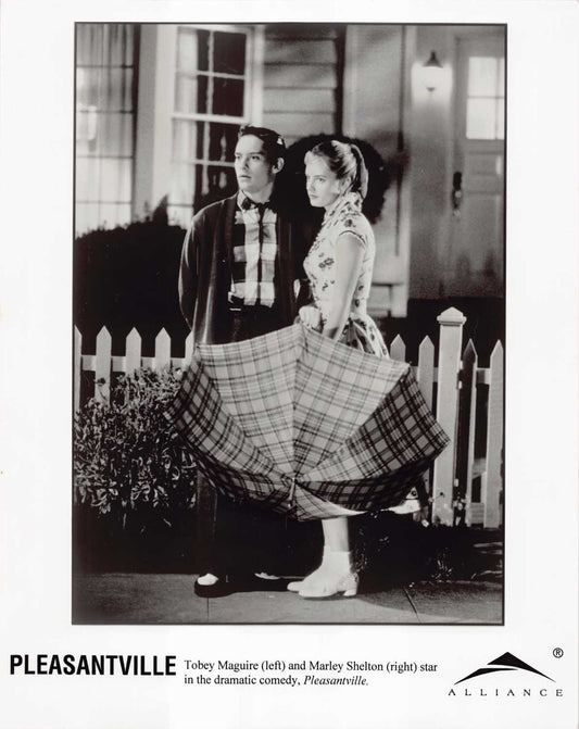 Tobey Maguire PLEASANTVILLE Marley Shelton original 8x10 press photo 1998
