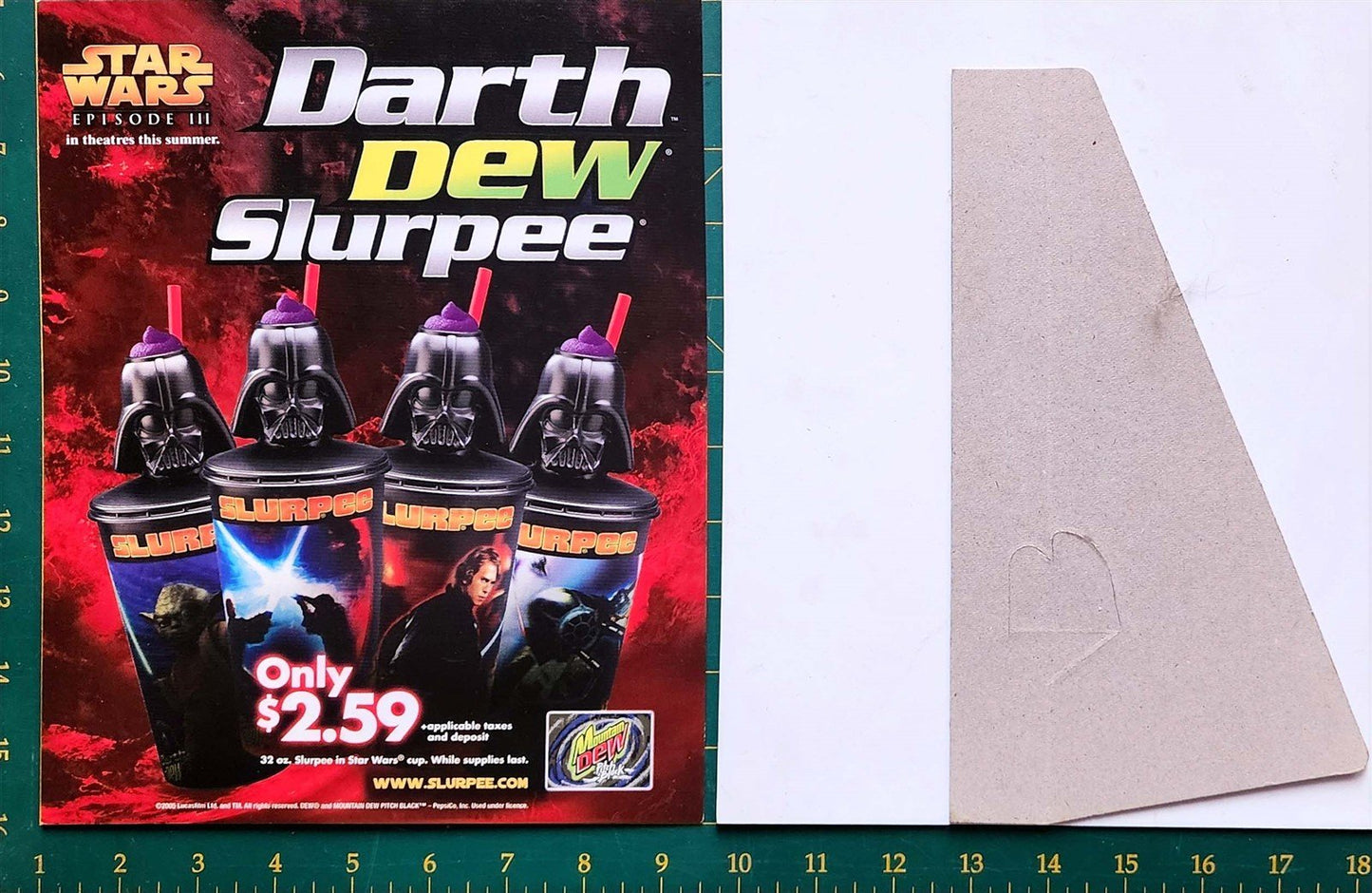 7-11 STAR WARS EPISODE 3 Darth Dew Slurpee store counter display Vader NEW 2003