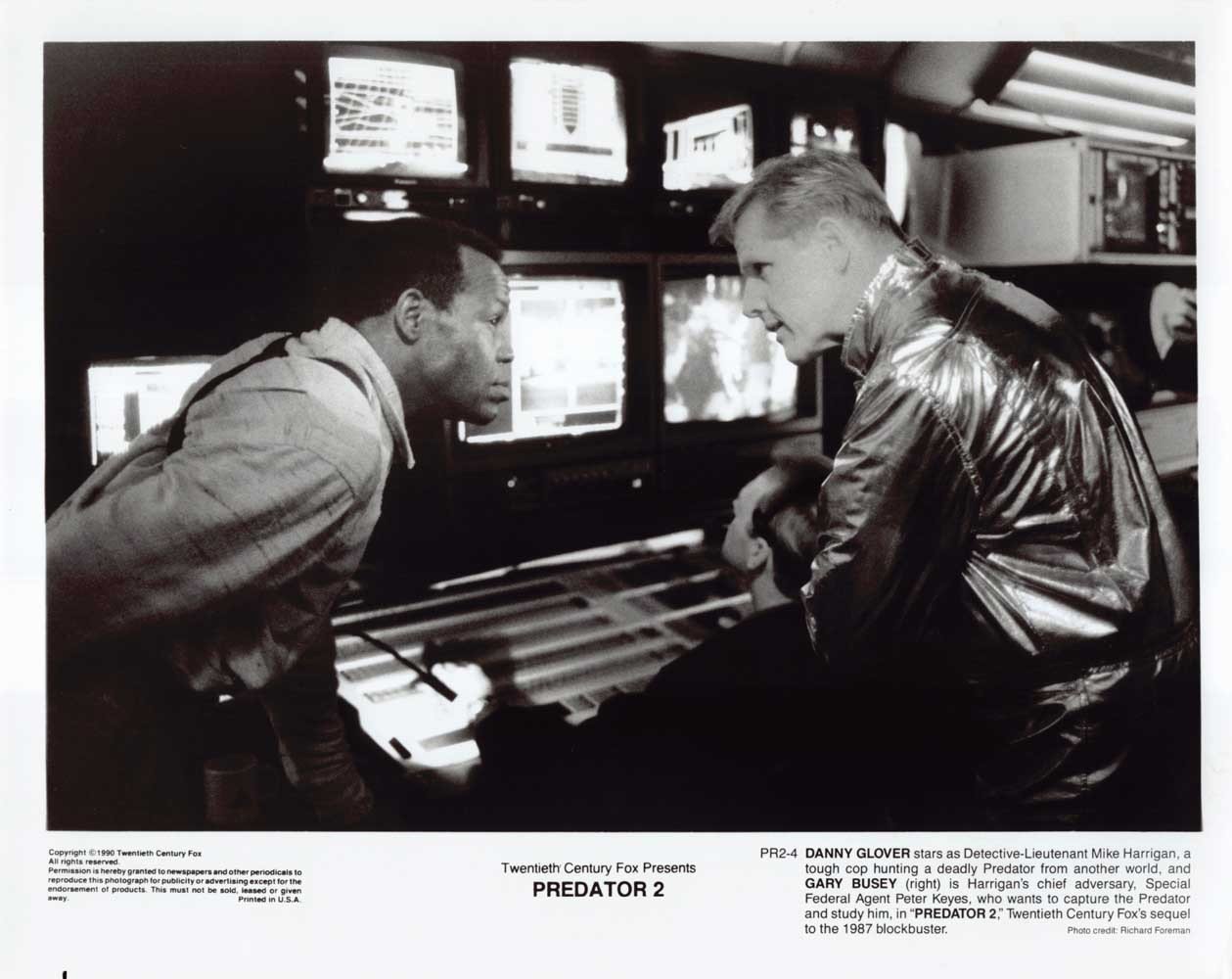 Danny Glover PREDATOR 2 Gary Busey original 10x8 press photo 1990