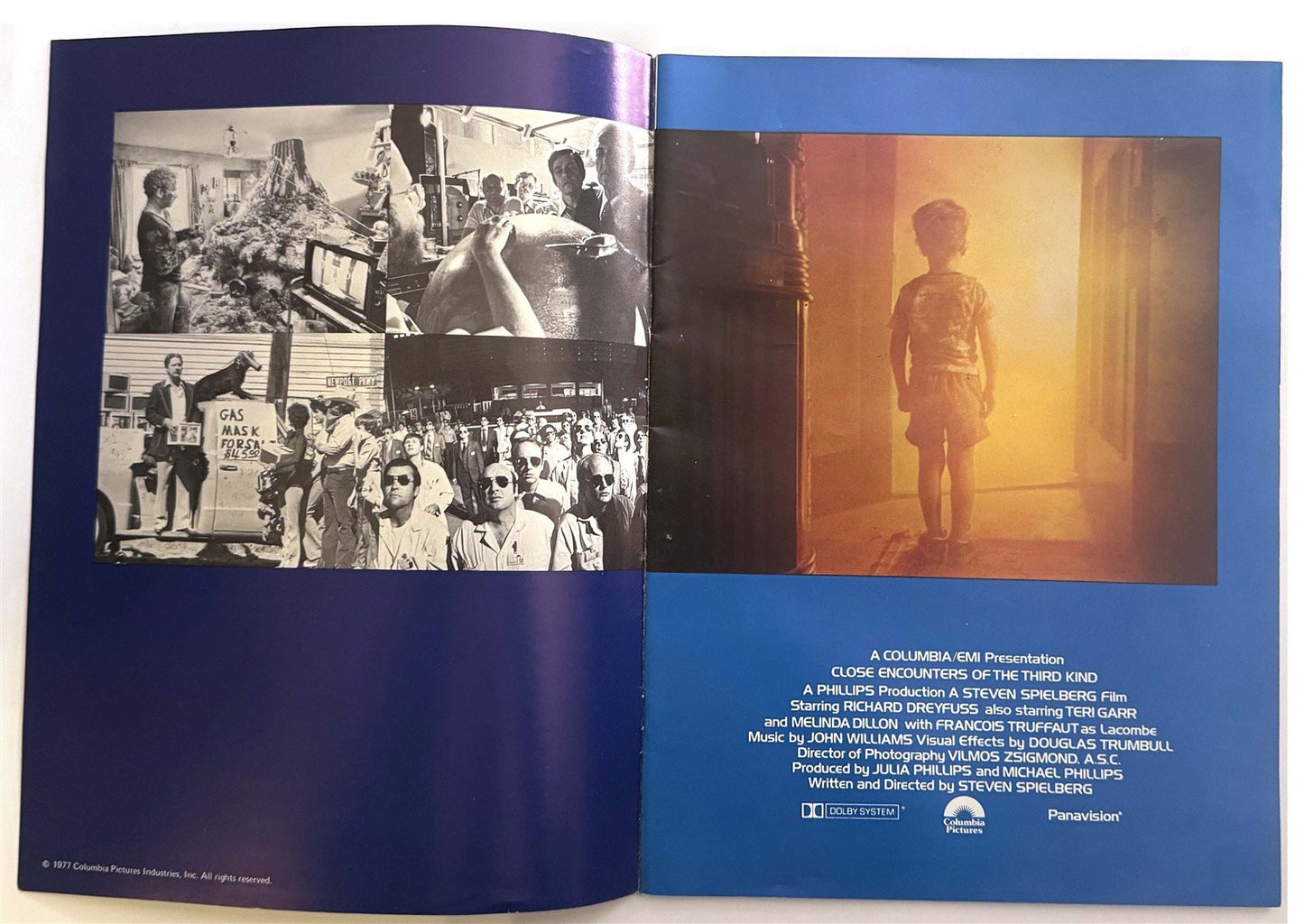 Steven Spielberg CLOSE ENCOUNTERS OF THE THIRD KIND color program book 1977