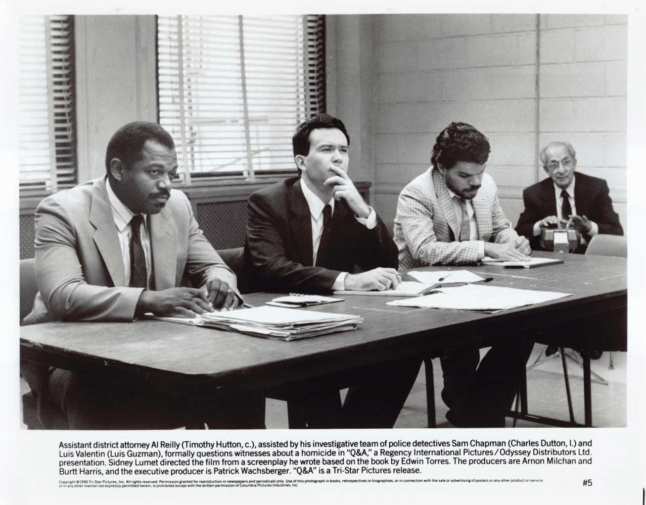 Timothy Hutton Q&A Luis Guzman original 10x8 press photo 1990