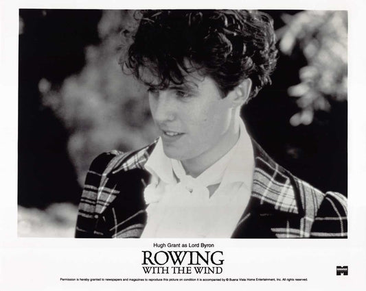 Hugh Grant ROWING WITH THE WIND original 8x10 press photo
