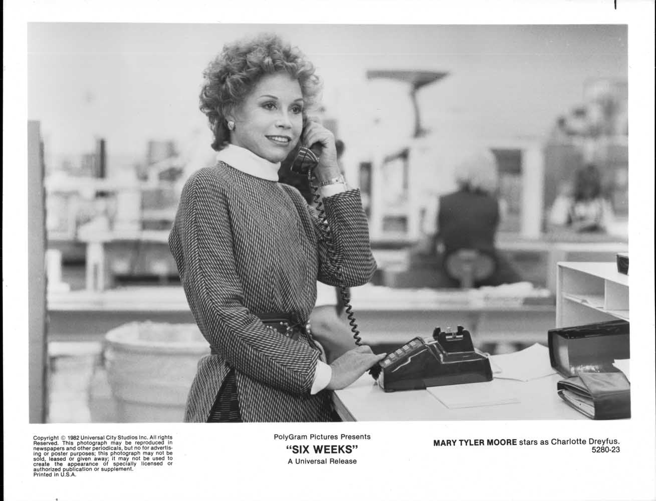Dudley Moore SIX WEEKS Mary Tyler Moore original 8x10 press photos 1982