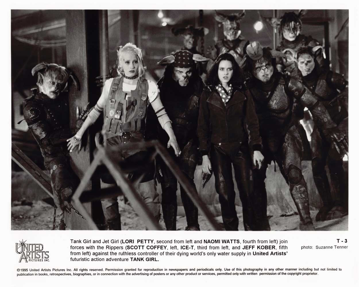 Lori Petty TANK GIRL Naomi Watts original 10x8 press photo 1994