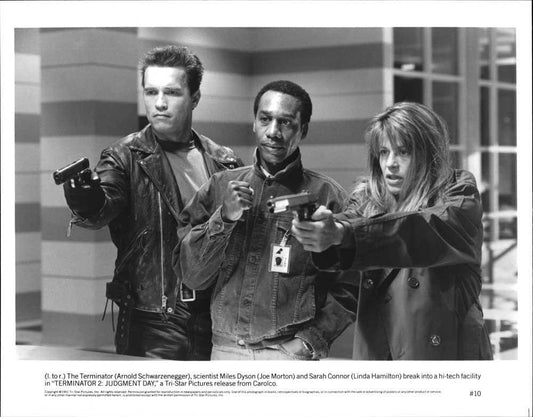 Schwarzenegger TERMINATOR 2 JUDGMENT DAY Hamilton Morton 10x8 press photo 1991