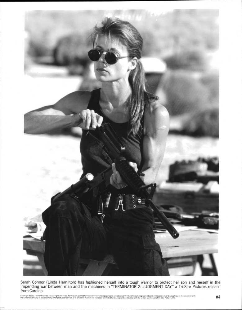 Linda Hamilton TERMINATOR 2 JUDGMENT DAY original 8x10 press photo 1991
