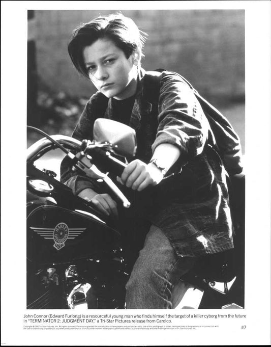 Edward Furlong TERMINATOR 2 JUDGMENT DAY original 8x10 press photo 1991