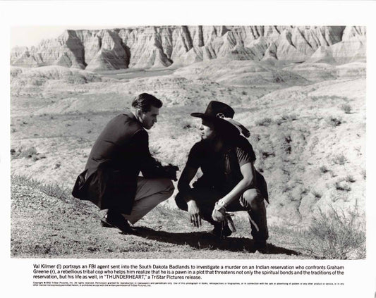 Val Kilmer THUNDERHEART Graham Greene original 8x10 press photo 1992