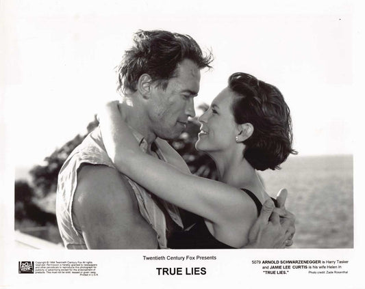 Arnold Schwarzenegger TRUE LIES Jamie Lee Curtis original press photo 1994