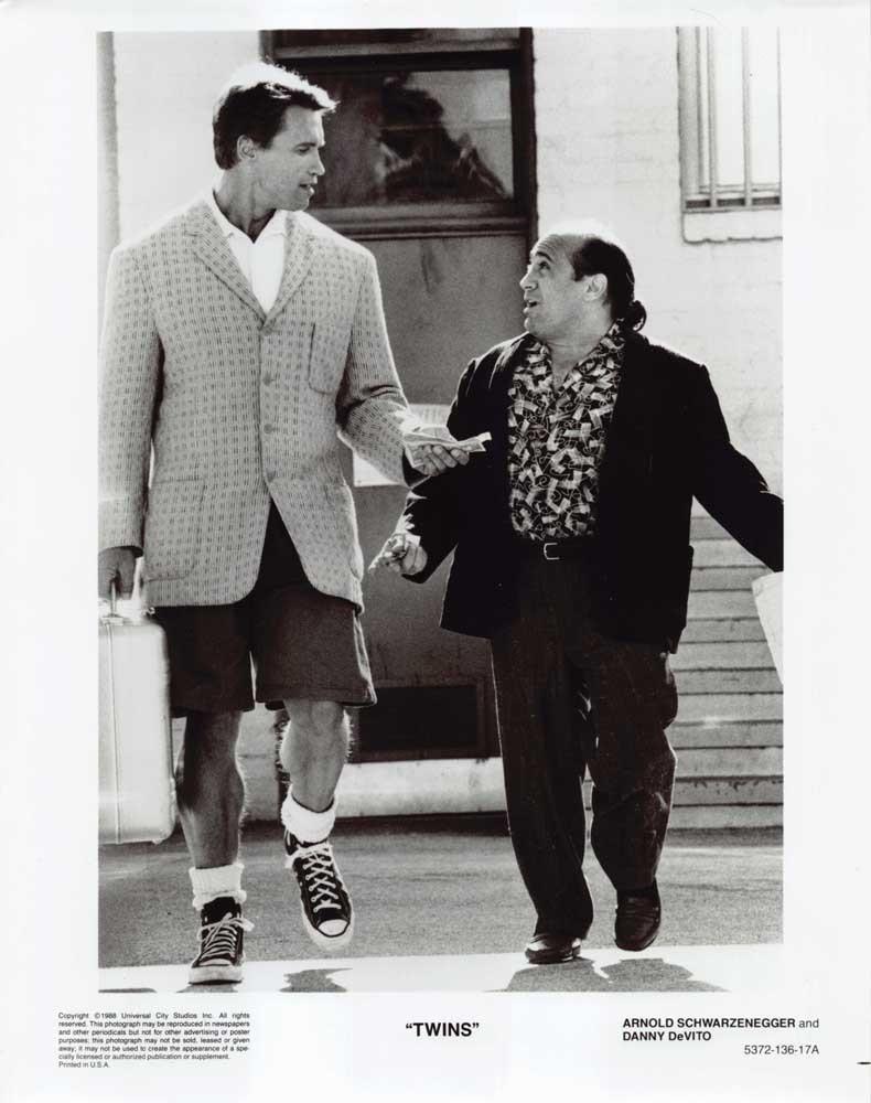Arnold Schwarzenegger TWINS Danny DeVito original press photo 1988