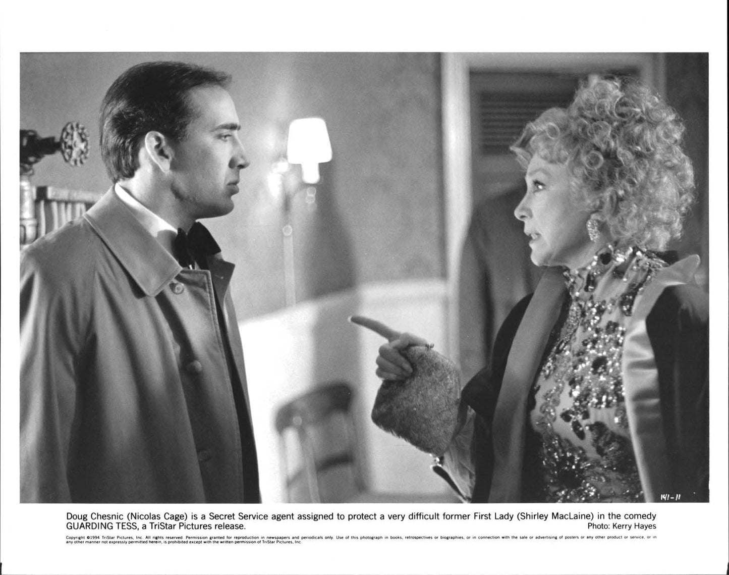 Nicolas Cage GUARDING TESS Shirley MacLaine original press photo 1994