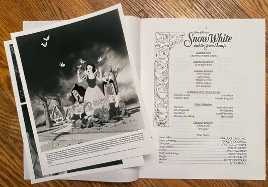 Disney 1993 SNOW WHITE AND SEVEN DWARFS press kit with photos